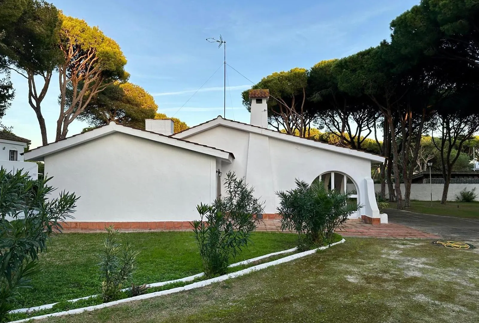 Pinos Verdes Chiclana de la Frontera 0*,  İspanya